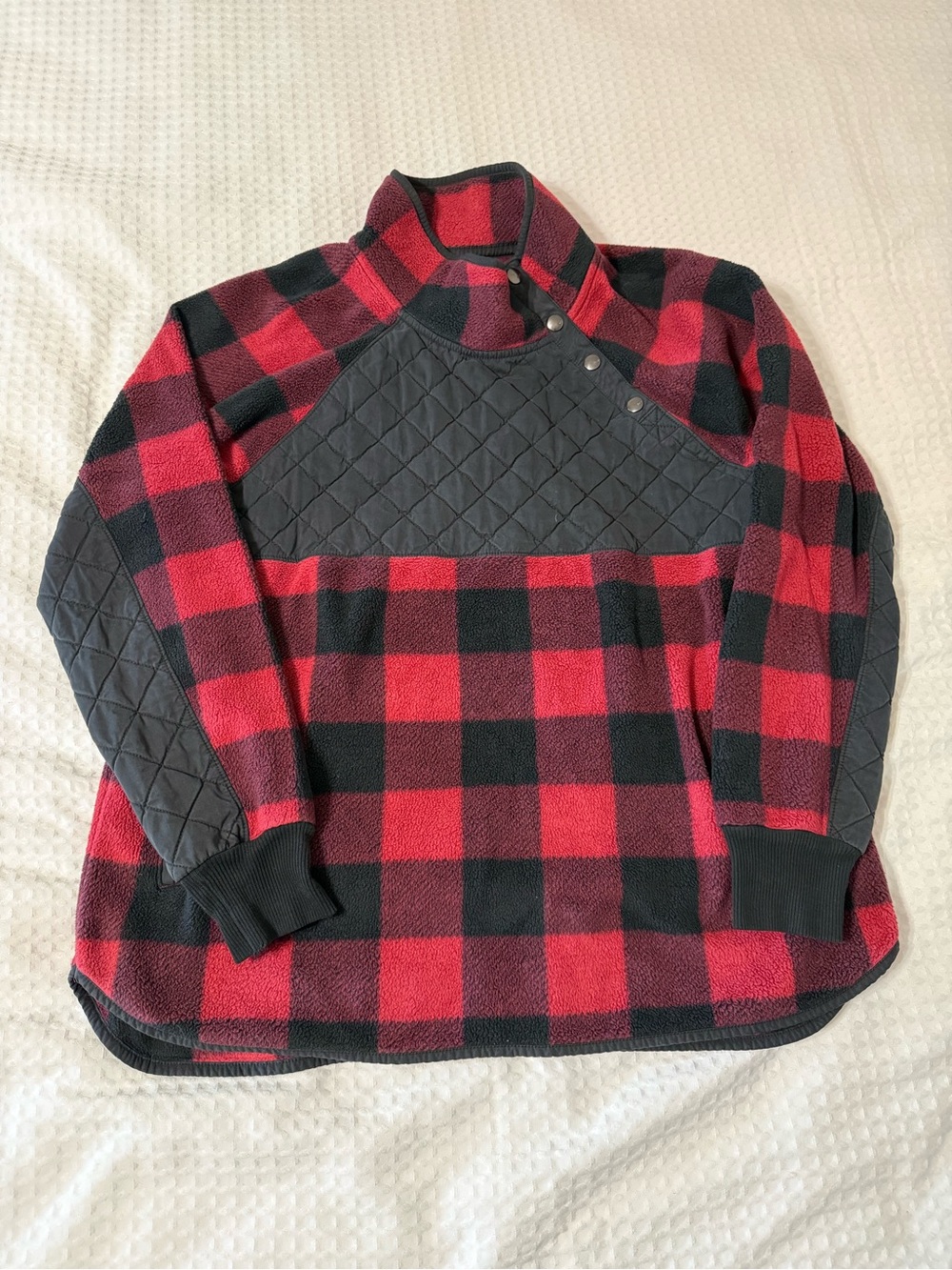 Abercrombie & Fitch Red and Black Buffalo Plaid Fleece Pullover